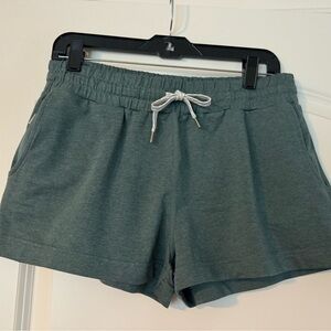 Vuori Halo Performance Short - Medium